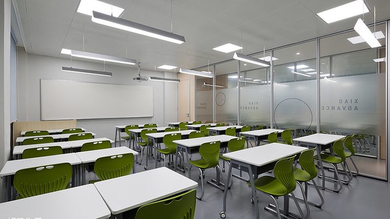 成人教育教学方式：传统与创新的碰撞